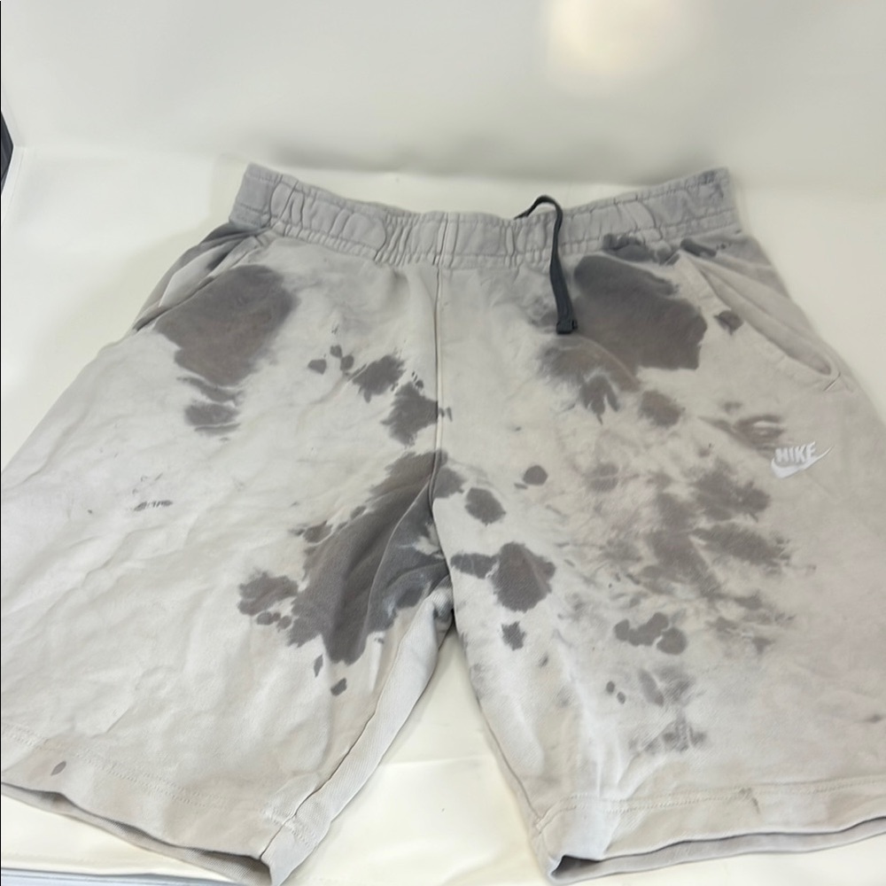 Nike Men's Gray Patterned Athletic Sweat Shorts
